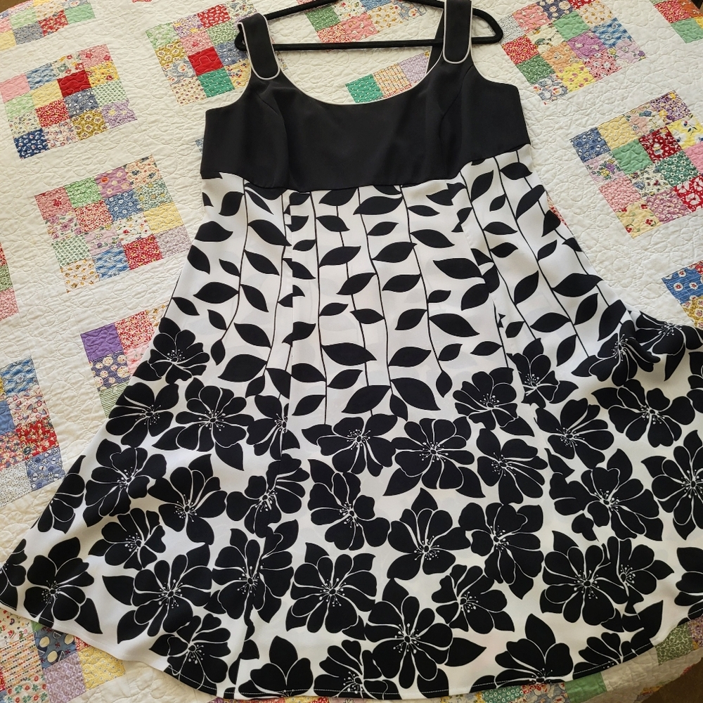 S.L. Fashions Women's Sz 18 Cocktail Dress - Picture 7 of 9